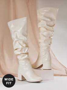 SHUZIA Botas altas de tacón ancho de imitación de cuero con efecto apurado para pantorrillas anchas - Blanco - Ver 6