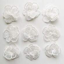 10片金色和白色小花瓣婚纱礼服缝制贴片，服装装饰