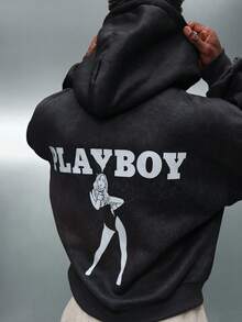 PLAYBOY X SUMWON 短款宽松套头连帽衫，配有抽绳兜帽和中央口袋，打造休闲街头风格 - 黑色 - 查看 1
