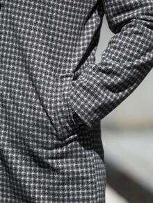 Manfinity Mode 男士长袖夹克，带口袋和前襟纽扣，休闲秋装，搭配黑色千鸟格纹，也是送给朋友、男朋友、丈夫的理想礼物 - 黑與白 - 查看 5