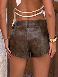 SHEIN EZwear Plus Size Women's Loose Pockets PU Leather Brown Shorts, Autumn/Winter,Fall /Autumn/Winter,Christmas,New Year,Thanksgiving,Party,Wedding,Beach,Elegant,Casual,Going Out,Date,Appointment,Commute