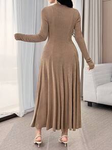 Feyla 女式纯色圆领长袖优雅中长连衣裙 - 駝色 - 查看 2