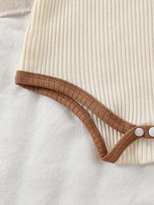 8件套/4套新生儿简约罗纹针织高品质柔软加厚长袖连体衣和裤子睡衣套装，撞色滚边经典四季皆宜，易于更换尿布 - 彩色 - 查看 4