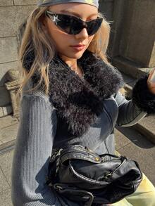 Muchica Plus Size Women's Black Textured Snow Flake Design High Collar Casual T-Shirt, Suitable For Outdoor Leisure Designs Of Oversized Clothing Using Water Washing Technology. A Cozy And Stylish Oversized Cardigan For Curvy Ladies, And An Oversized Casual Coat For Women. Cool Fur Collar