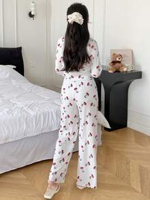 SHEIN 2 件套少女韩版简约可爱樱桃印花方领蕾丝花边纽扣装饰长袖 T 恤和荷叶边休闲裤睡衣套装，适合日常穿着、活动、家庭聚会 - 白色 - 查看 2