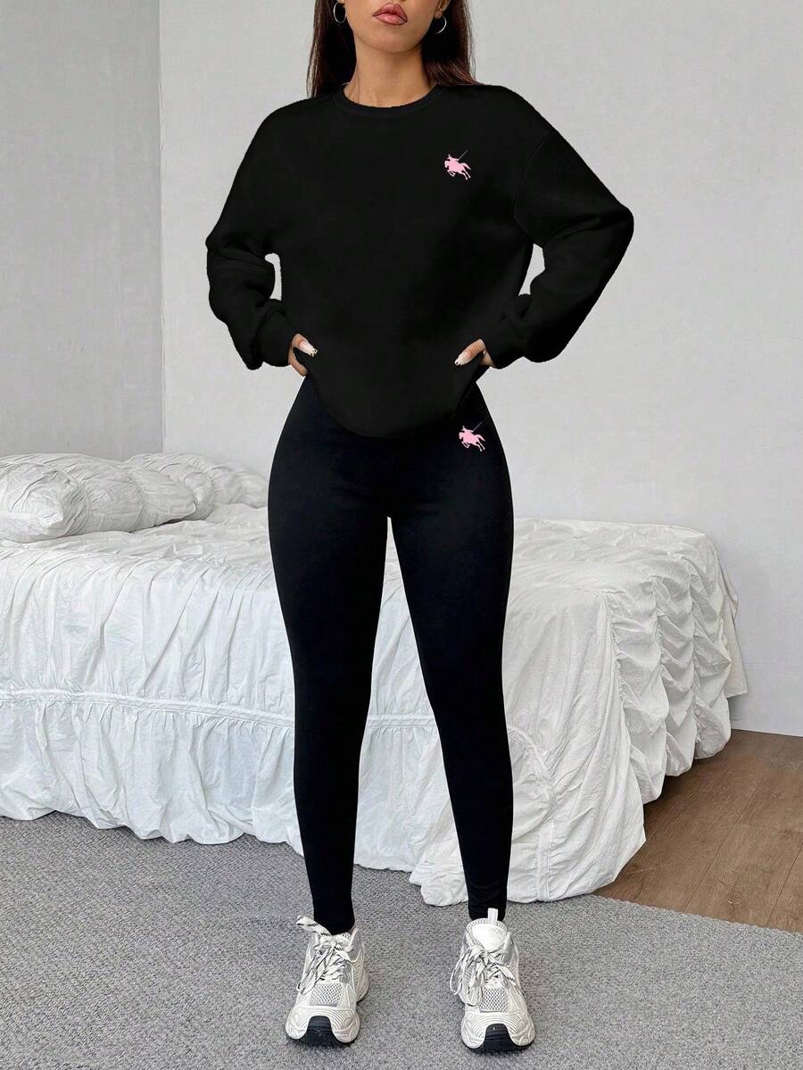 SHEIN EZwear 2 件套小马印花图案休闲宽松圆领运动衫和紧身打底裤 - 黑色 - 查看 1
