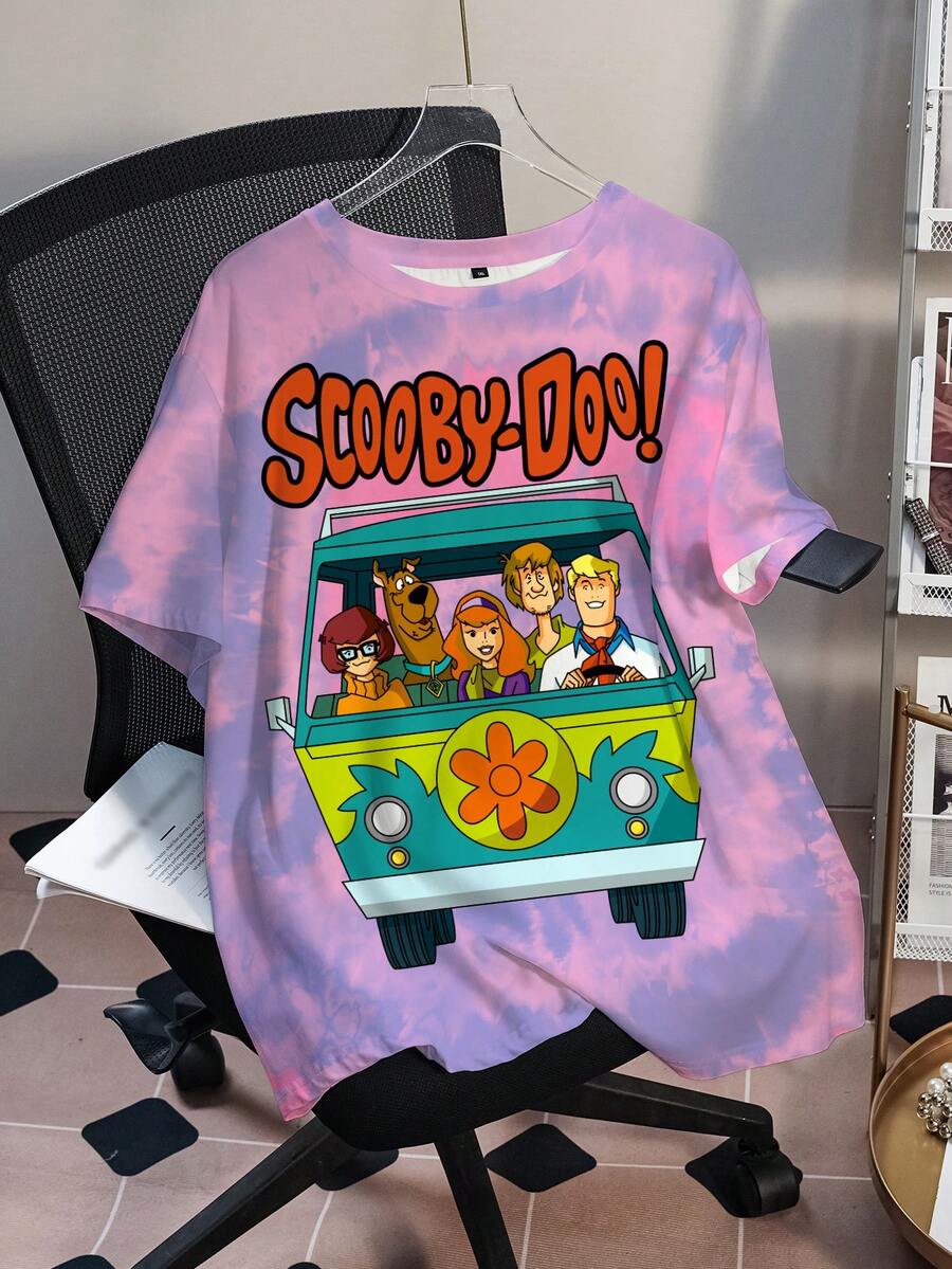 SCOOBY-DOO X SHEIN 大码女式休闲时尚街头卡通人物和字母扎染印花落肩宽松 T 恤，夏季 - 白色 - 查看 1