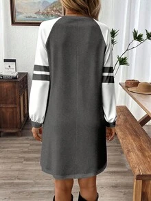 EMERY ROSE Váy ngắn tay raglan họa tiết sọc cổ tròn dài tay rộng thoải mái, đi làm hàng ngày, đơn giản, thoải mái cho mùa thu/đông - trắng - Xem 2