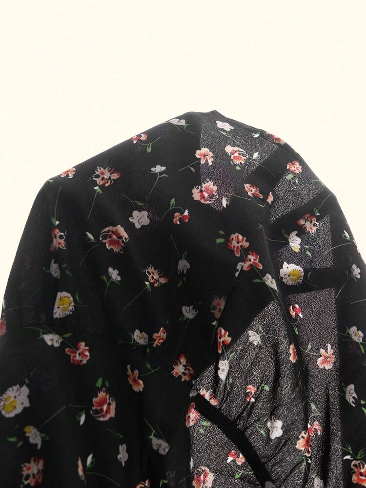 Plus Size Women  Country Casual Vacation Crew Neck Black Ditsy Floral Long Sleeve Casual Blouse Top, Suitable For ,Going Out, New,Simple And Fashionable For Everyday Wear, , ,New Year,,Thanksgiving,Flower/Spring/Summer