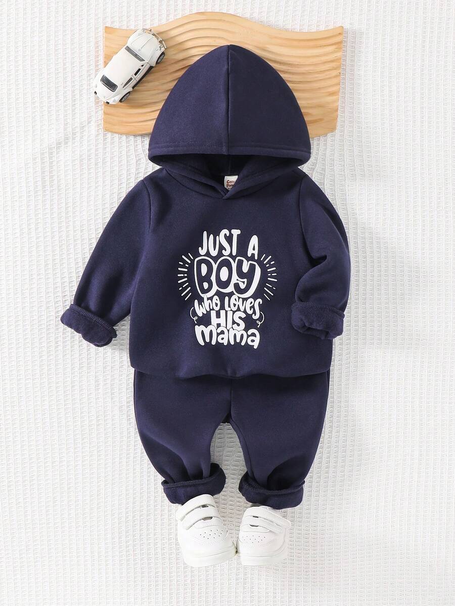 Cozy Pixies 2件套男婴字母印花柔软针织圆领长袖连帽衫和慢跑裤套装 - 藏蓝色 - 查看 1