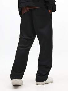 Spodnie dresowe SUMWON Essential Straight Leg Brush Back Fleece Jogger z ściągaczem w pasie i kieszeniami bocznymi zapewniające swobodny komfort, gładkie - Czarne - Zobacz 2