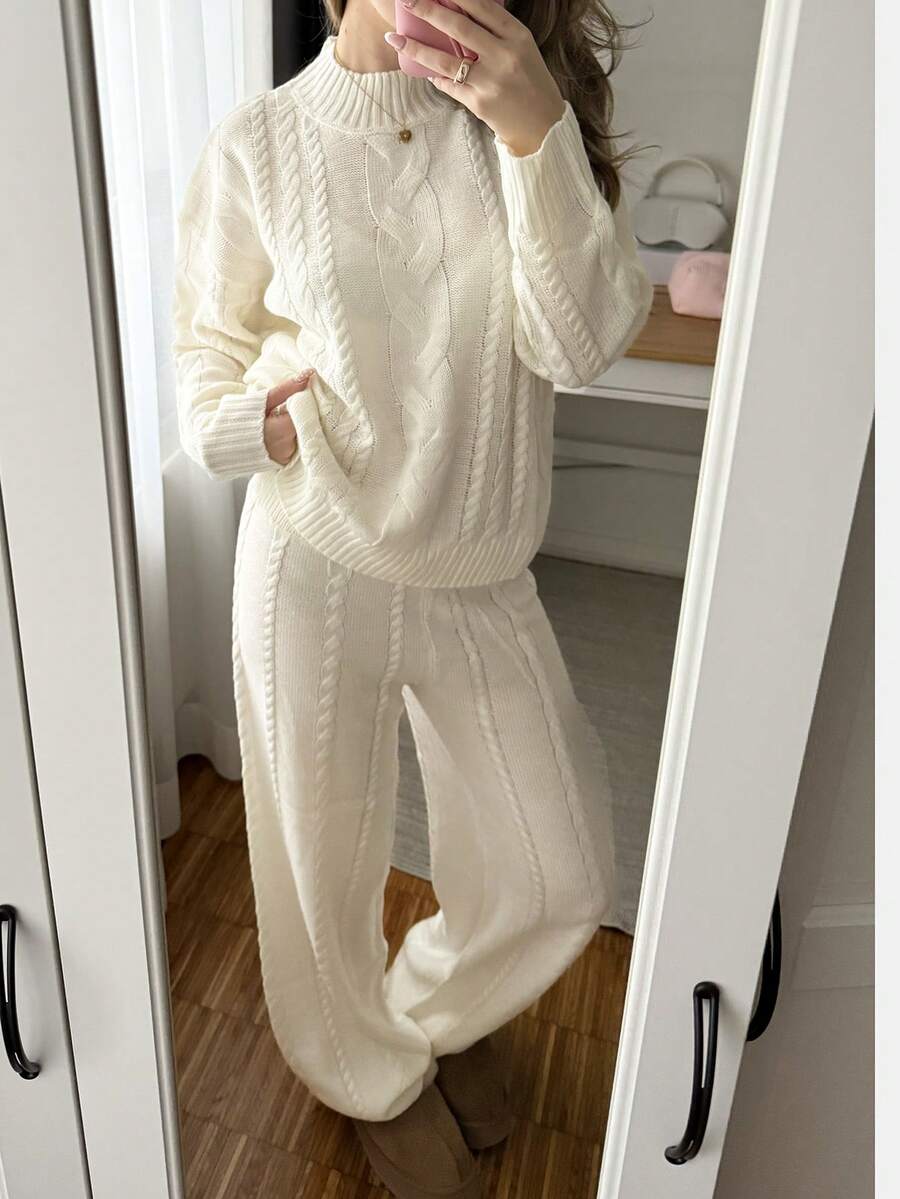 SHEIN EZwear Bộ đồ nữ đơn giản gồm áo dài tay cổ tròn màu trơn và quần dài, thích hợp cho mùa thu/đông. - trắng - Xem 1