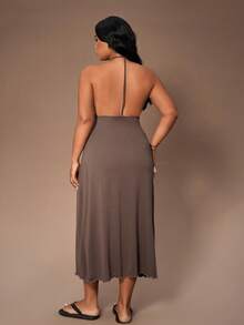 Lazeform 女式加大码 V 领露背超长睡袍 - 棕色 - 查看 1