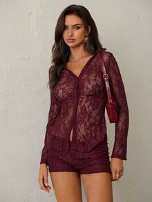 Aloruh 2 件套女士勃艮第酒红色和紫色蕾丝浪漫复古性感修身衬衫和低腰迷你短裤套装，初秋 - 紫紅色 - 查看 9