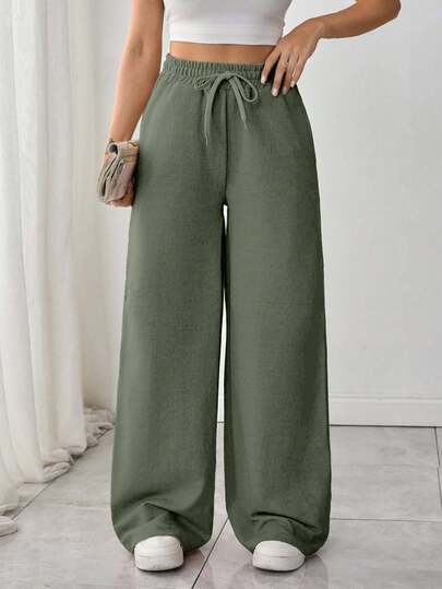 EURMUSE Women Pocket And Stitch Detailed Straight Fit Pant Sweatpant