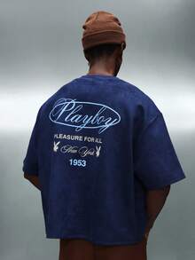 PLAYBOY X SUMWON Camiseta Gola Careca Ajuste Quadrado com Estampa Gráfica nas Costas e Design de Logo da Marca