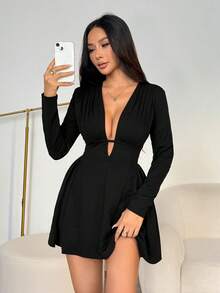 SHEIN PETITE 女士性感纯色深V领迷你连衣裙，夏装春装 - 黑色 - 查看 4