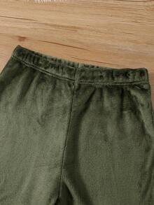 SHEIN 2 件套青少年男孩刺绣字母图案宽松休闲长袖法兰绒睡衣套装，秋冬 - 軍綠色 - 查看 3