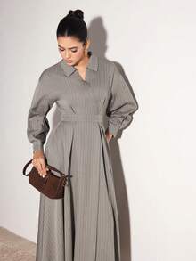 Modelyn Vestido midi elegante para mulher com gola de camisa e riscas cinzentas, manga comprida, estilo commuter para escritório, outono/inverno - Caqui - Ver 2