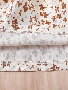 Elladie kids 年轻女孩棕色罗纹圆领长袖碎花下摆拼布 A 字裙，配蝴蝶结腰带，可爱优雅风格，适合日常穿着，春秋季