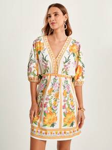 CAJUNI 女士休闲度假米色和黄色芙蓉花印花V领短袖落肩A字迷你连衣裙，适合约会和外出，夏季带袖连衣裙，带袖吊带连衣裙，女士度假连衣裙，束腰连衣裙，女士夏季衬衫，优雅女士连衣裙，热带度假女装，海岛连衣裙，夏威夷连衣裙，女士度假装，女士度假连衣裙 - 黃色 - 查看 7
