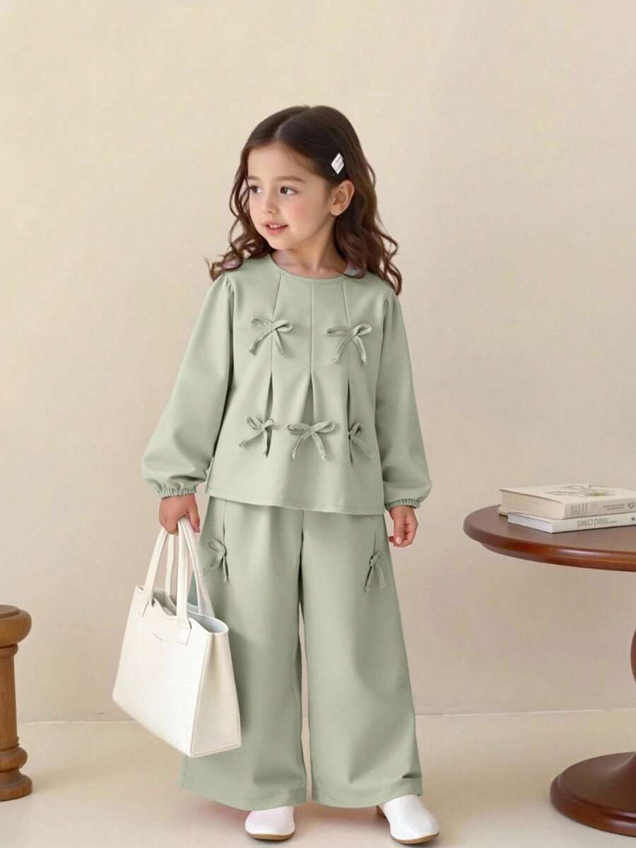 SHEIN Playful Pals 2pcs/Set Young Girl Stylish & Sweet Bow Decor Top + Wide Leg Pants Outfit, Spring/Autumn - Green - View 1