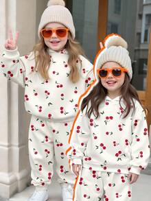 2 件套女童休闲樱桃图案连帽衫和运动裤套装，时尚创意设计，适合秋季 - 彩色 - 查看 3