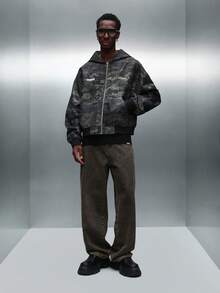 PLAYBOY X SUMWON 迷彩短款连帽夹克，拉链开合，大号徽标印花，适合冬季休闲街头服饰 - 彩色 - 查看 6