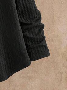 HIMLAND 男士休闲圆领压花长袖 T 恤，百搭日常通勤之选 - 黑色 - 查看 3