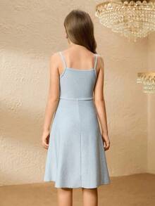 青少年女孩优雅简约优雅时尚无袖高腰短款纯色银线面料闪亮女孩连衣裙，青少年女孩表演服 - 藍色 - 查看 2