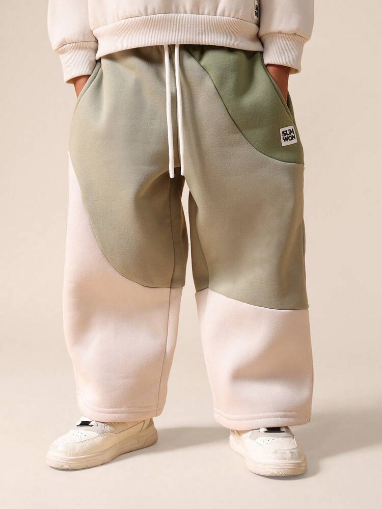 Pantaloni della tuta con coulisse a blocchi di colore e tasche laterali