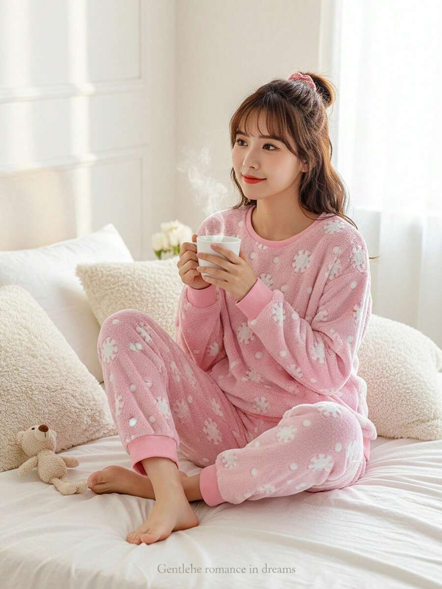 SHEIN 优雅简约粉色蓬松白色雪花图案圣诞氛围长袖和裤子舒适少女睡衣套装 - 粉色 - 查看 1