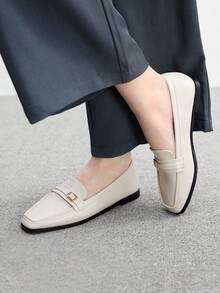 CUCCOO BIZCHIC Women's Red Oil Wax Leather Mary Jane Flats, Y2K, Punk, Biker, Cool Girl Style, Suitable For Halloween, Christmas, Party - Beige - View 5