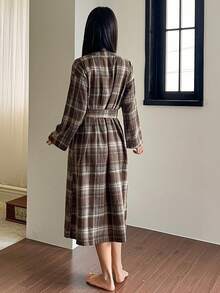DAZY Women's Plaid Minimalist Loose Fit Long Sleeve Robe, Winter - Brown - View 2