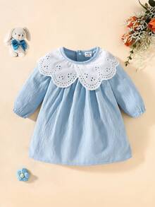 SHEIN 新生女宝宝蓝色泡泡长袖拼布白色蕾丝圆领连衣裙，简约温柔甜美可爱，适合户外玩耍和拍照