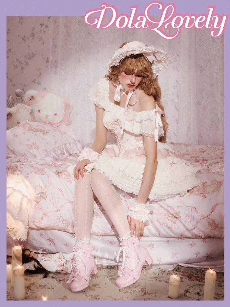 Dola Lovely 女士粉色洛丽塔风格蝴蝶结珍珠链条踝靴，蕾丝装饰，优雅中跟系带靴，洛丽塔时尚，适合作为圣诞节、万圣节、感恩节礼物，秋冬季穿着 - 粉色 - 查看 1