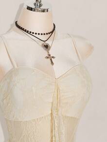 SHEIN ICON Robe nuisette à volants avec encolure en V noire, grande taille. Robe sexy à fines bretelles et ourlet à volants, style Y2K avec partie avant courte et dos long