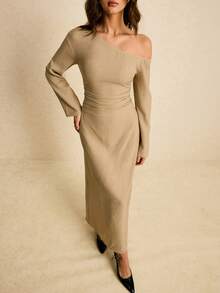 Poéselle 女式纯色简约休闲不对称肩长袖连衣裙 - 杏色 - 查看 6