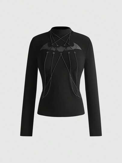 T-shirt slim ajusté pour femmes avec décoration de chaîne gothique punk, motif de chauve-souris ajouré et broderie