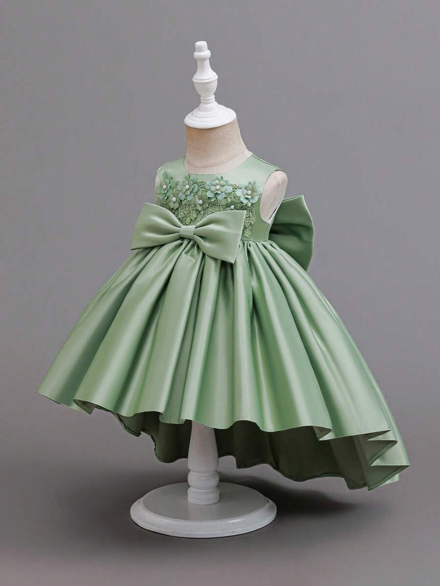 SHEIN Glamorique Kids 女婴缎面蝴蝶结连衣裙，花朵蕾丝边，拖地裙，洗礼礼服，婚礼花童礼服 - 綠色 - 查看 1