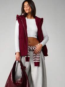 MISSGUIDED Chaleco con capucha de borreguito Borg con cierre de cremallera para otoño e invierno, ideal para usar en capas, regalo de Navidad - Burdeos - Ver 6