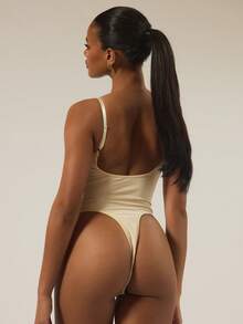 MUSERA ESSENTIALS Geraffter Mittelteil, verstellbarer Träger, tiefer Rückenausschnitt, anliegende Passform, Basic Bodysuit für Herbst/Winter, Lässig, Ausgehen, Alltag, Abend, sexy, niedlich, gemütlich