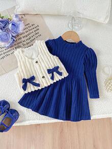 SHEIN Playful Pals 女婴秋冬时尚优雅高领泡泡袖修身纯色绒面连衣裙，搭配短款圆领毛绒蝴蝶结装饰保暖背心，秋冬套装，日常穿着 - 藍色 - 查看 1