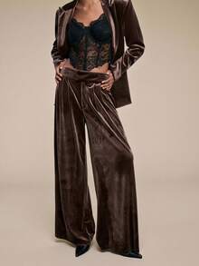 ATUI Studio Women's Brown Winter Casual Fashion Simple Party Daily Versatile Brown Velvet Loose Wide-Leg Suit Pants,Autumn Winter Pants,Christmas,New Year Look,Party,Thanksgiving, Effortless Chic Essential, Casual Versatile Business Wear, Old Money Aesthetic, Minimalism - Coffee Brown - View 6