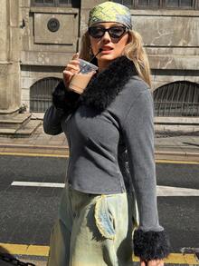 Muchica Plus Size Women's Black Textured Snow Flake Design High Collar Casual T-Shirt, Suitable For Outdoor Leisure Designs Of Oversized Clothing Using Water Washing Technology. A Cozy And Stylish Oversized Cardigan For Curvy Ladies, And An Oversized Casual Coat For Women. Cool Fur Collar