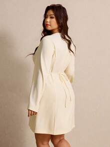 Elaquor Plus Size Solid Color Metal Buckle Decor Round Neck Long Sleeve Dress