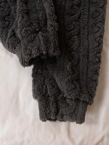 2pcs Teenage Boys Comfortable Fleece Long Sleeve Top And Pants Pajama Set