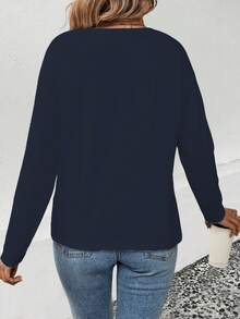 SHEIN LUNE Women's Autumn/Winter New Arrival Bestselling Ombre Big Heart Pattern V-Neck Long Sleeve Casual Versatile T-Shirt - Navy Blue - View 2