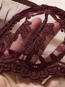 5件套女士刺绣网眼性感内衣套装