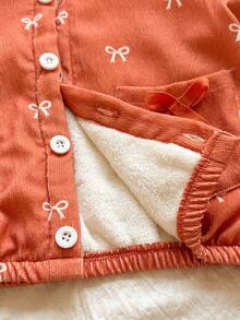 Vintaside Kids 女童提花蝴蝶结保暖长袖外套，保暖面料搭配时尚元素，适合外穿、日常休闲穿着，百搭实用，冬季必备，冬装外套，时尚夹克，适合4-7岁儿童。 - 棕色 - 查看 7